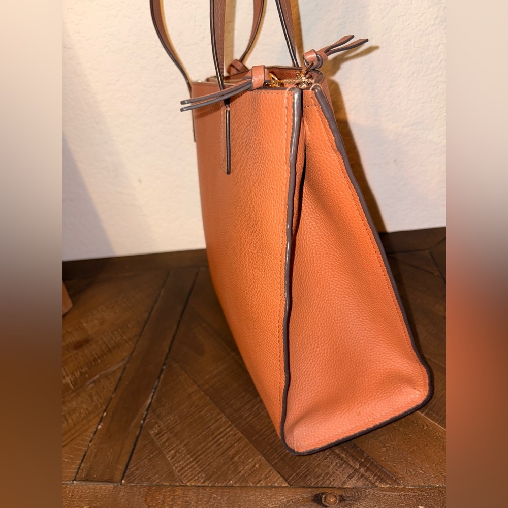 Tory Burch Brown Leather Tote with Tassel NWOT - Picture 16 of 16